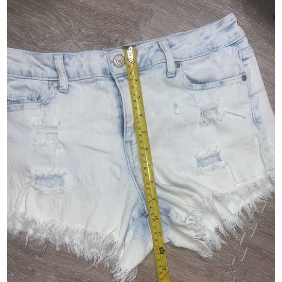 Altar’d State Distressed Womens Denim Shorts Size 28 (U) - Picture 5 of 8